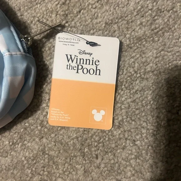 Disney Light Blue Checkered Winnie the Pooh Women’s Belt Bag - Picture 4 of 10